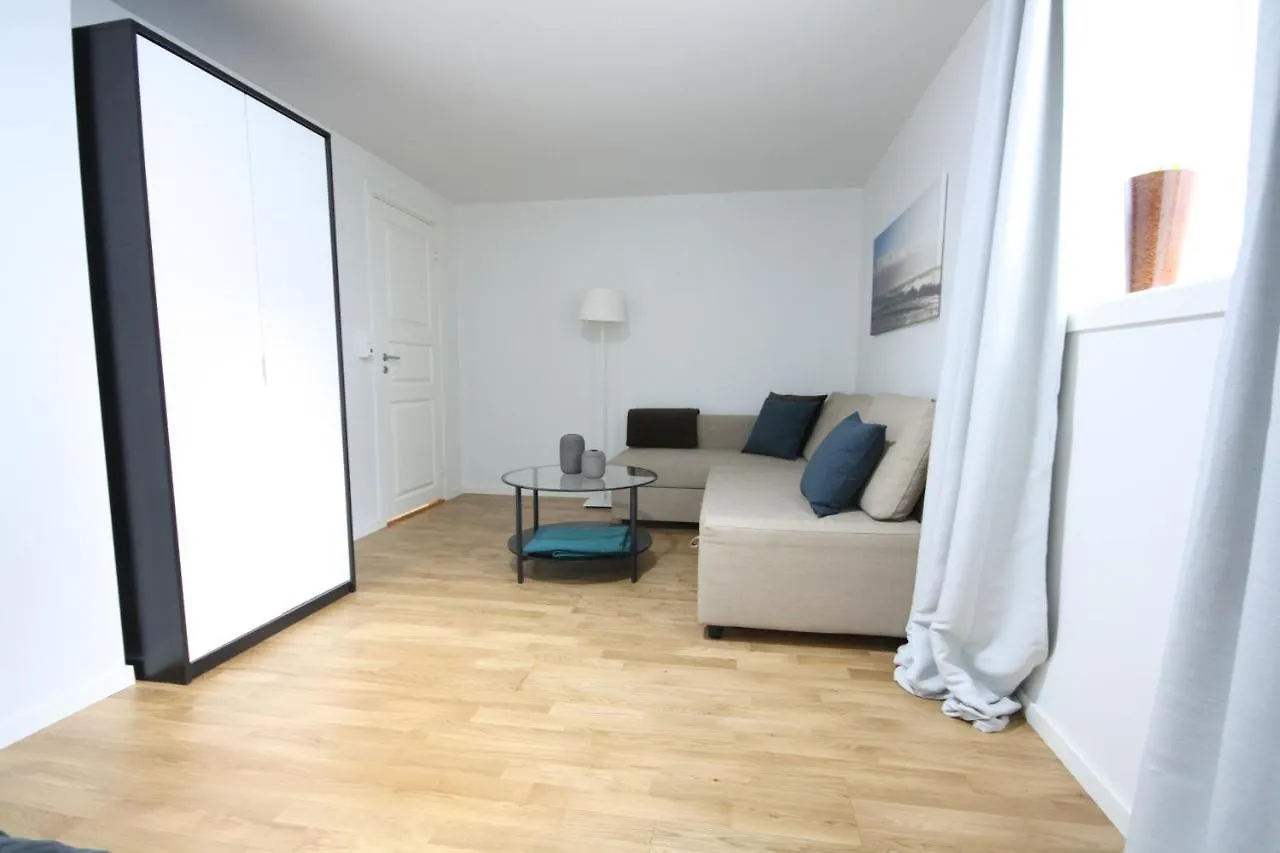 Modern And Central - With A Garden Bergen